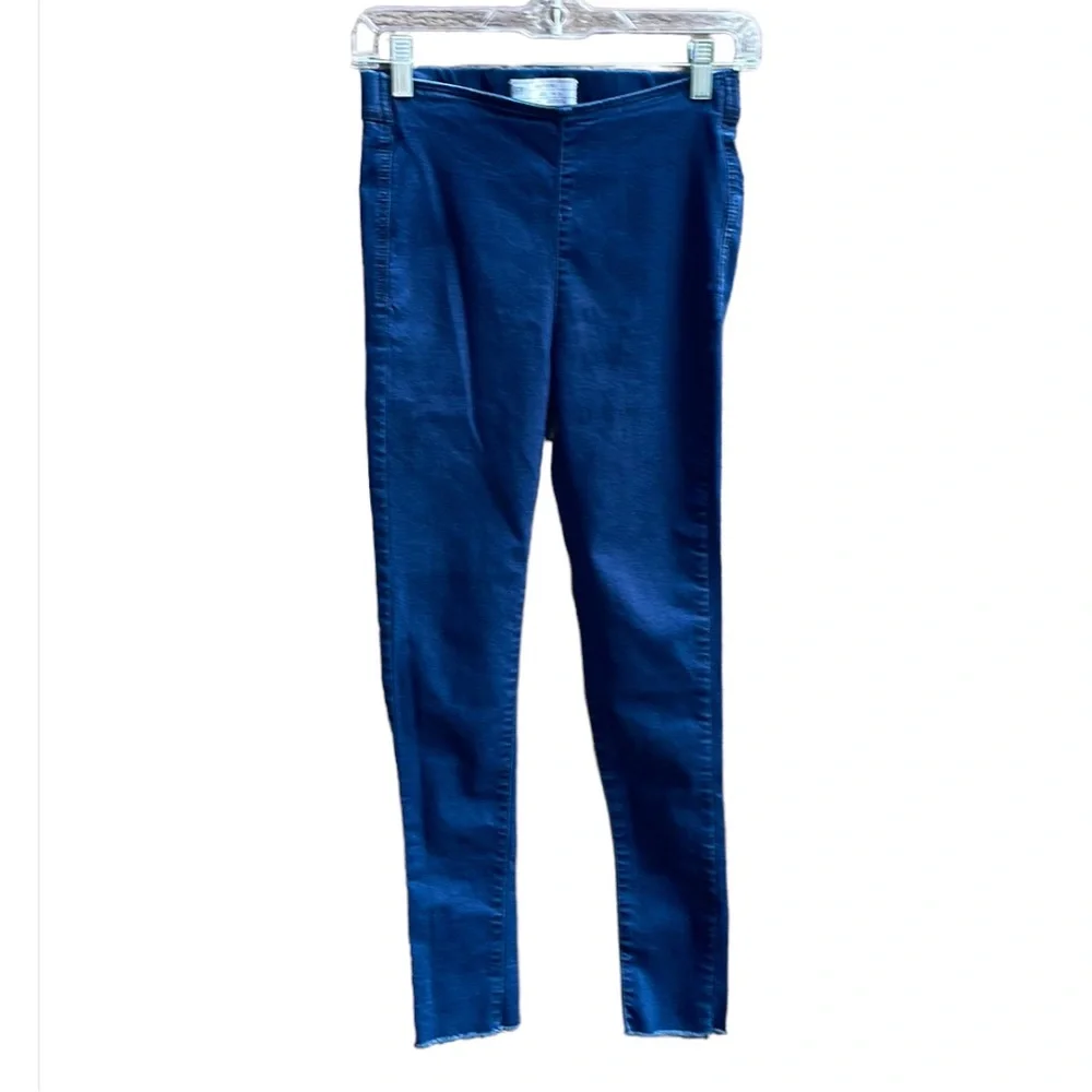 Free People Pull On Jeans Size 26 Excellent Condition - Picture 3 of 8